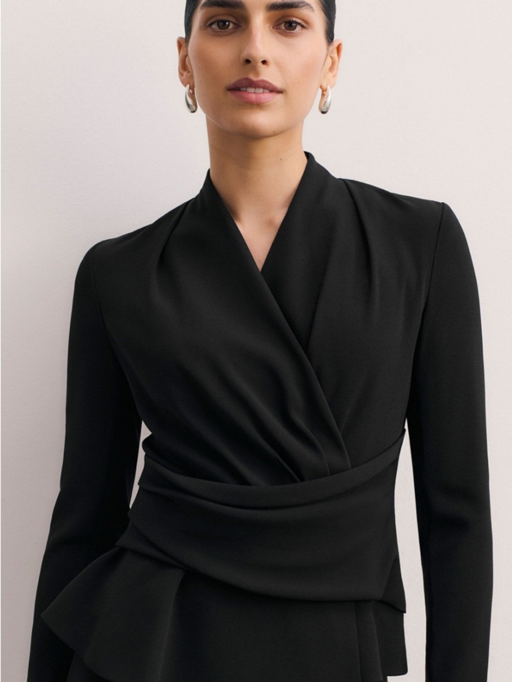 The Fold Bellevue women’s wool blend top in black